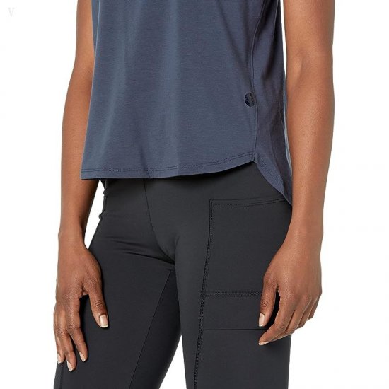 L.L.Bean Petite Beyond Soft Tank Carbon Navy ID-ewDajlWS